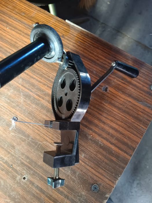 Продам машинку для вязание