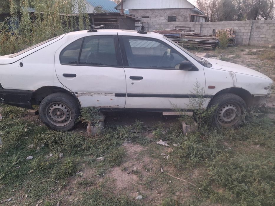 Продам машину nissan primera
