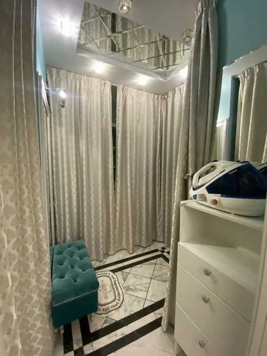 Дава се под наем Двустаен апартамент в София, Център - 56 кв.м за 407.49 € - Снимка #1