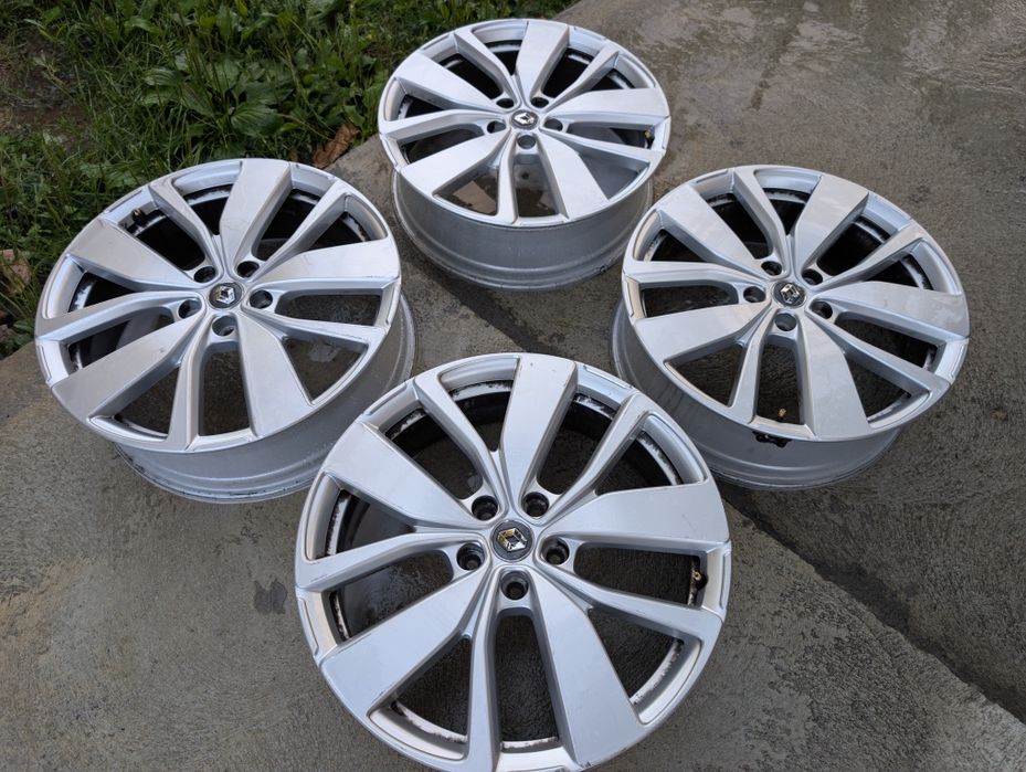 Продавам джанти с гуми