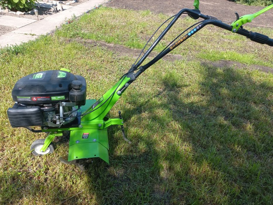 Продам культиватор