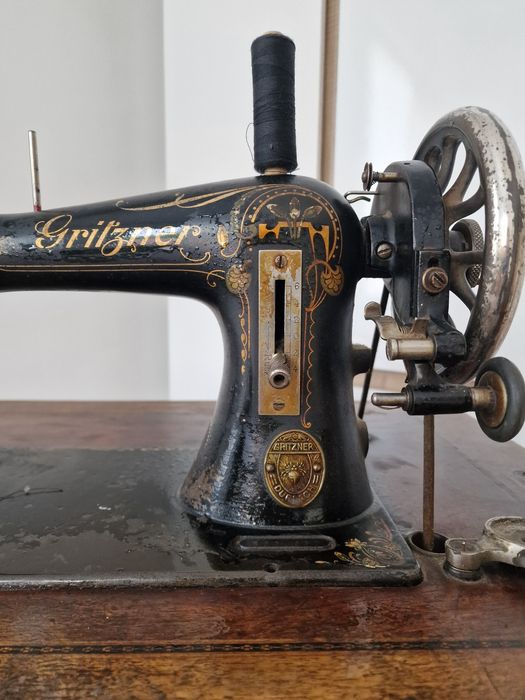 Винтидж крачна шевна машина Gritzner Duplach – Германия
