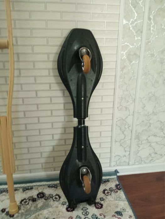 Скейт  двухколесный