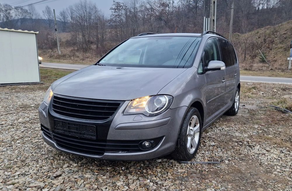 Volkswagen Touran 1.4 TSI , 2008 , EURO 4 , 7 LOCURI, Posibilitate RATE BUY-BACK CASH