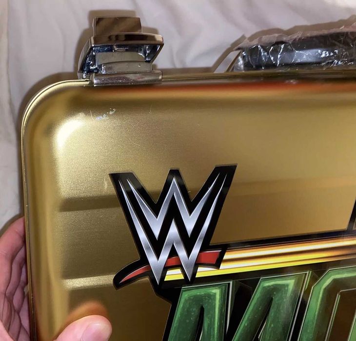 WWE Money In The Bank Briefcase куфар колекционерски Договорът куфарче