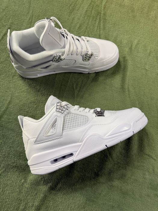 Nike Air Jordan 4 42 // 43 // 44  noi new