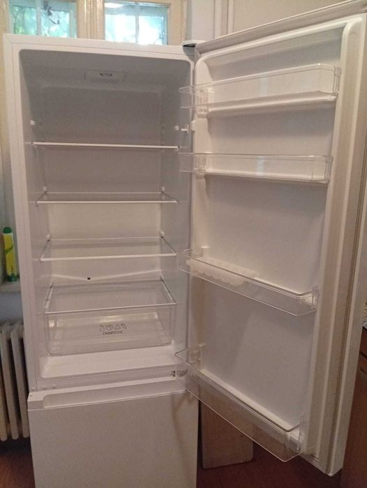 Combina frigorifica ( frigider)   GORENJE RK4182PW4 -  ca noua