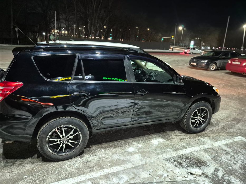 Продаю Тойота Rav 4