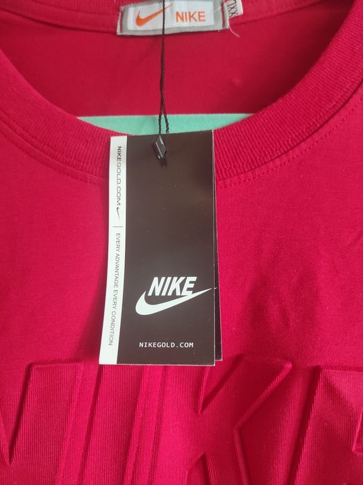 Мъжка тениска червена Nike