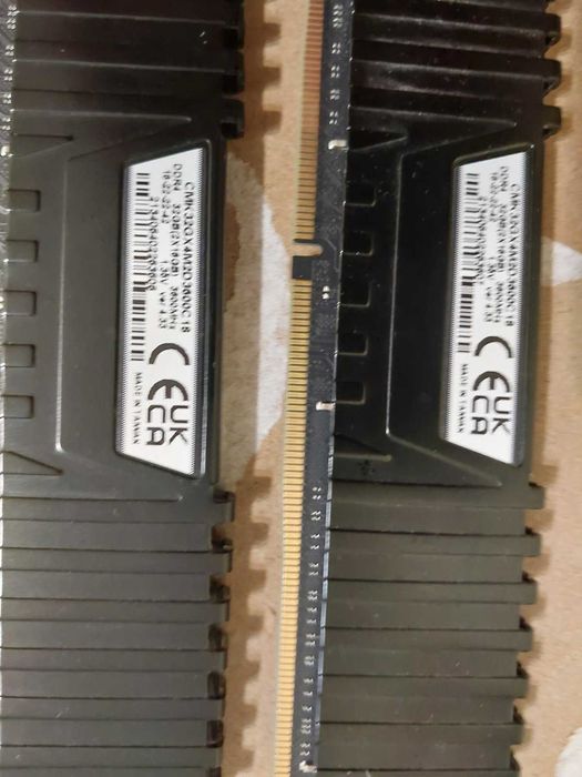 32GB DDR4 3600Mhz CL18 - Corsair Vengeance LPX