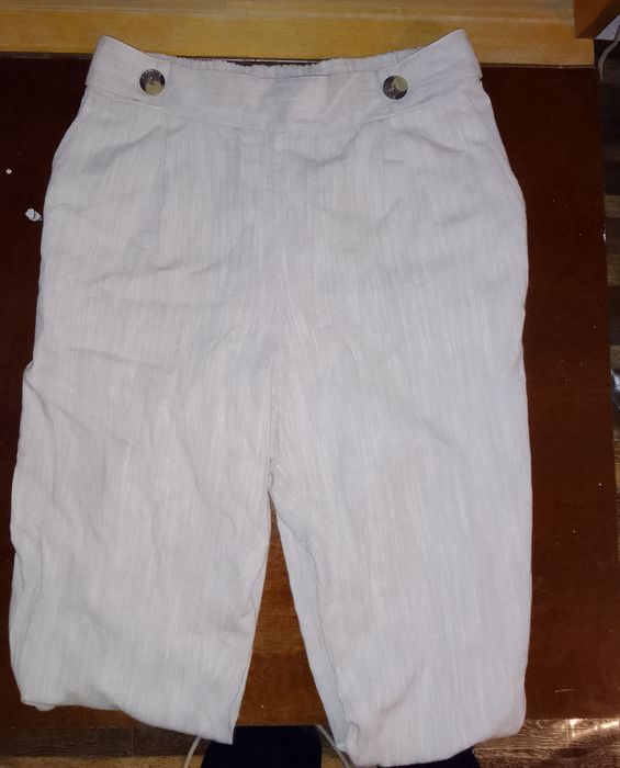 Дамски панталон на LC WAIKIKI.