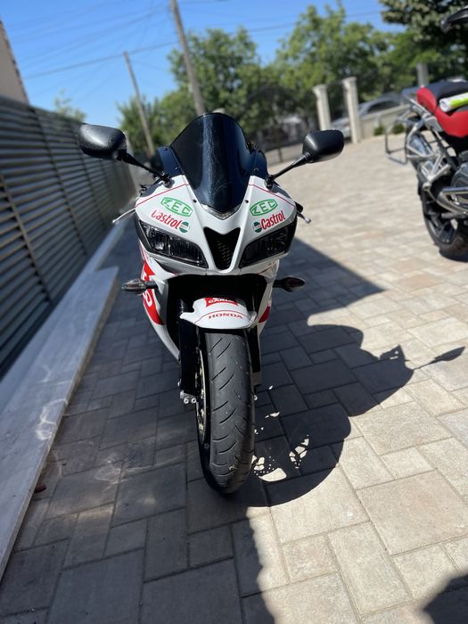 Honda cbr 600 rr