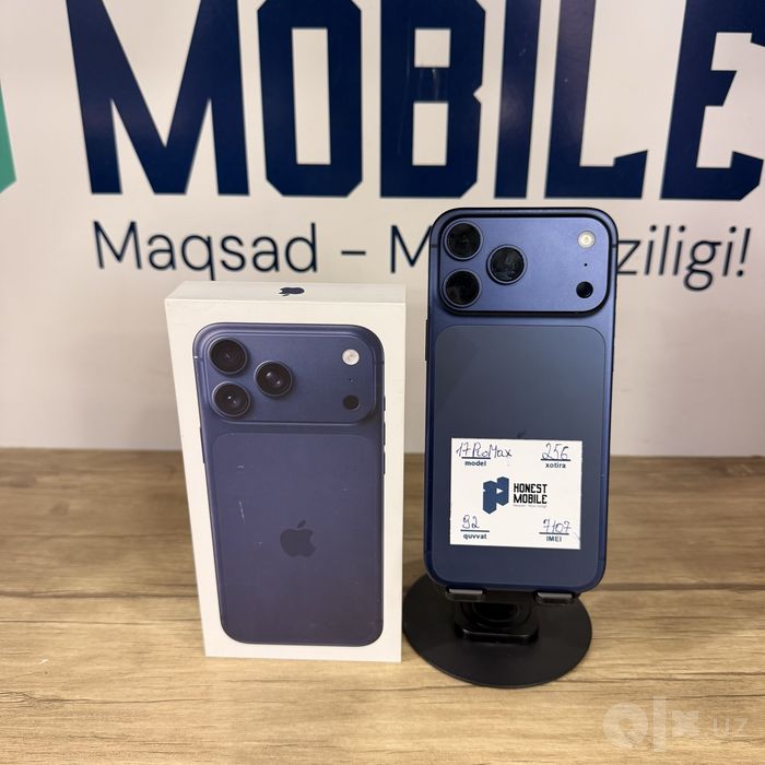 Iphone 17 Pro Max blue