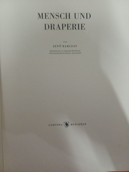 Книга. Mensch und draperie