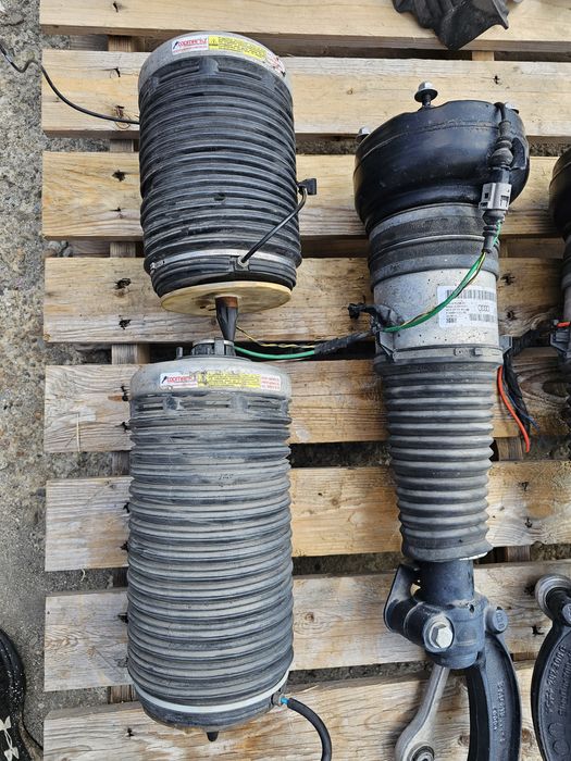 Въздушни възглавници, амортисьори за Audi A4 c7 4G