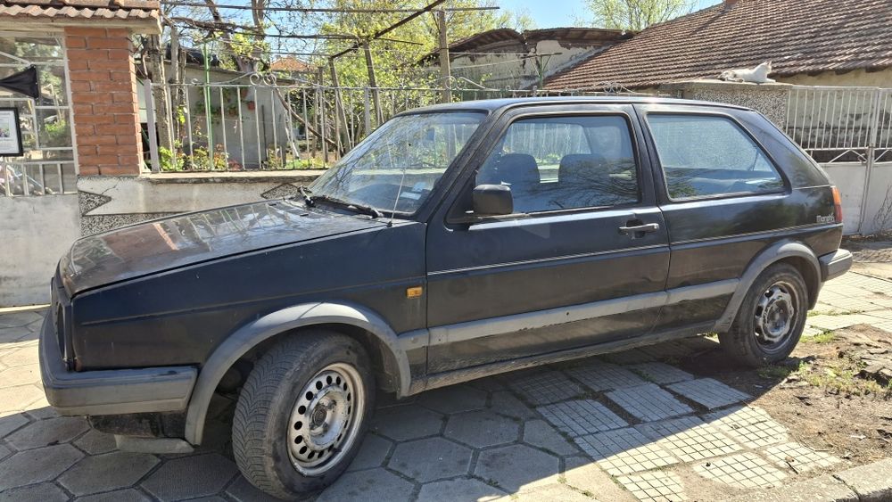 Продава се Голф 2