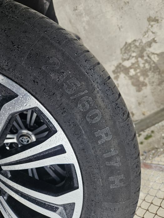 Джанта с гума 215/60/17 за Toyota C-hr