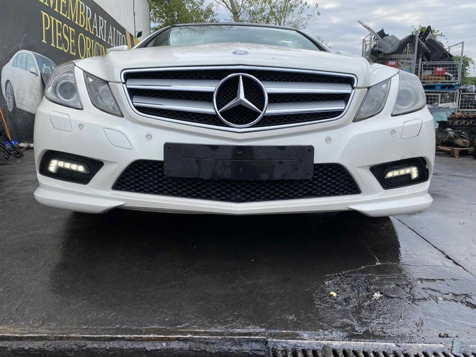 dezmembrez Mercedes E350 cabrio W207/bara fata e350/usa /bara spate