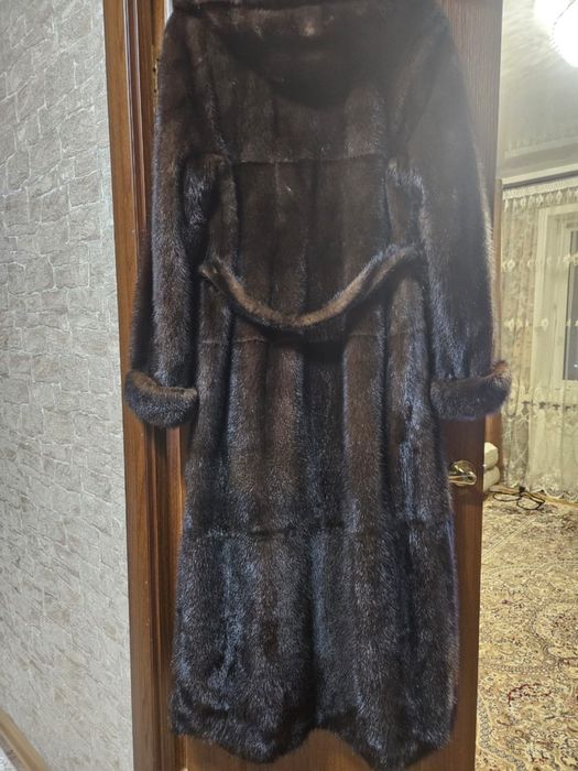 Продам норковую шубу