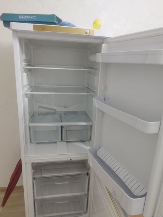 Продам холодильник