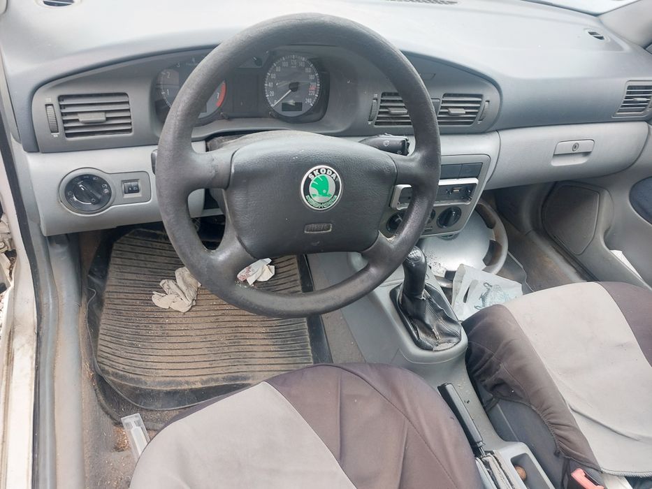 Skoda Octavia 1.6 На части