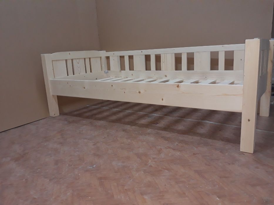 TRANSPORT GRATUIT.Pat lemn masiv cod 104