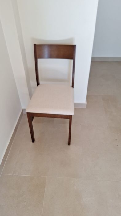 Scaun de lemn dining