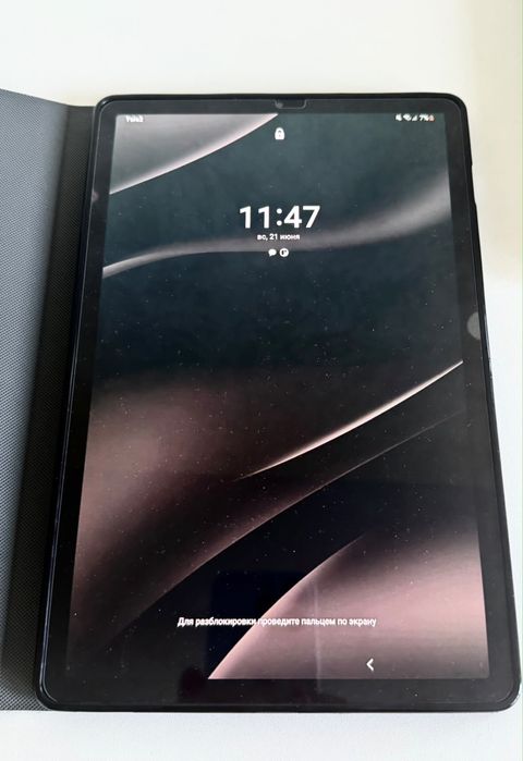 Срочно продам большой планшет samsung galaxy tab S5e