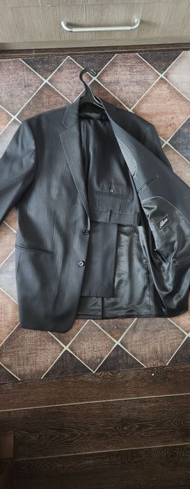 Костюм        ..