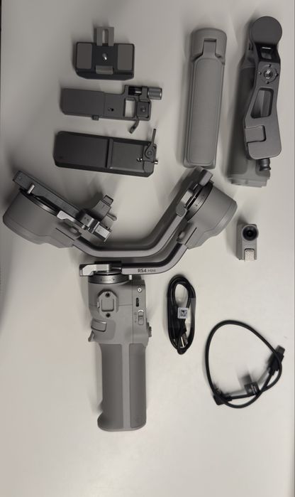 Продам стабилизатор DJI RS 4 MINI COMBO