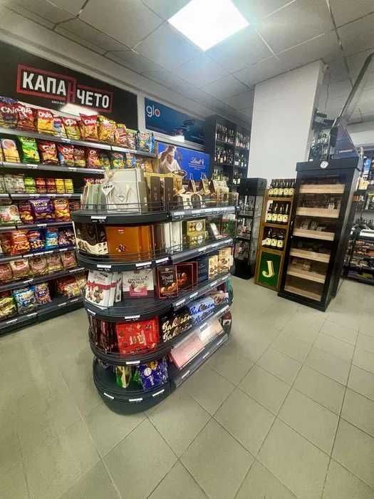 Метални стелажи за магазини - търговско оборудване ново