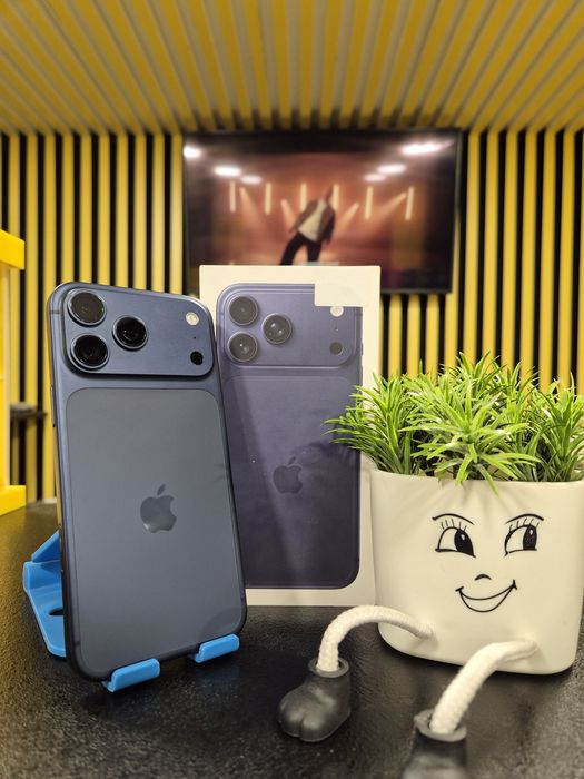 Iphone 17Pro max, 256гб,100%,93кцп