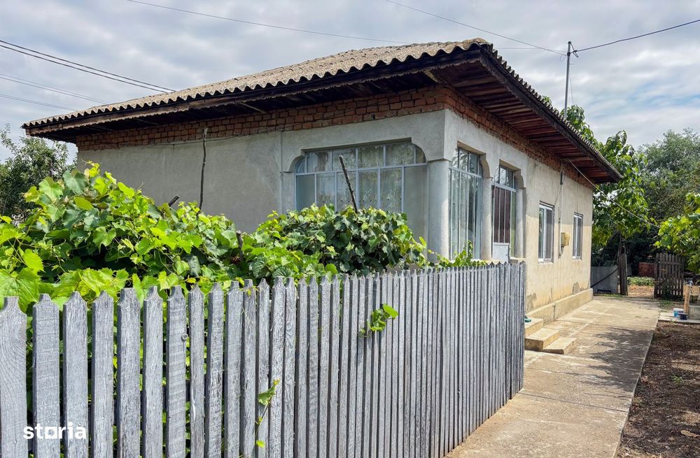 Casă de cărămidă mobilată, 132 mp - Clănița, com. Frăsinet, Teleorman