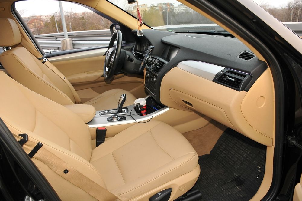 Vând BMW X3 2013