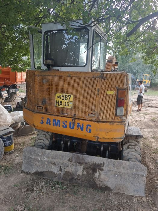 Ekskavator Samsung