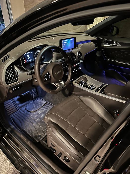Kia Stinger 2023 — 3