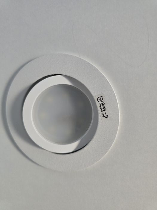 Masa  Make-up Profesională LED+Scaun 1850lei ușor negociabil