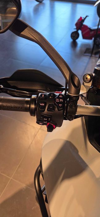 HobbyMoto vinde Ducati Multistrada V4S Travel & Radar