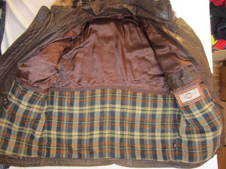 Geaca piele Paris Dakar,mas.54, produs artizanal, gluga, stare f.buna