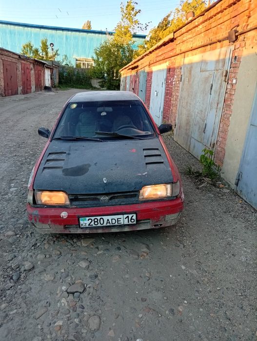 Ниссан Санни n14 1991г.