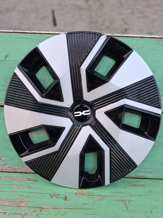 Capac janta dacia logan sandero r16