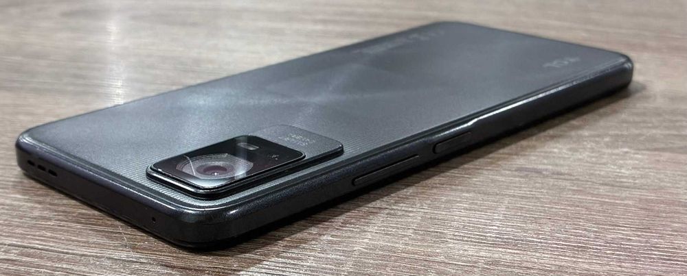 Продавам TCL 405 32/2gb