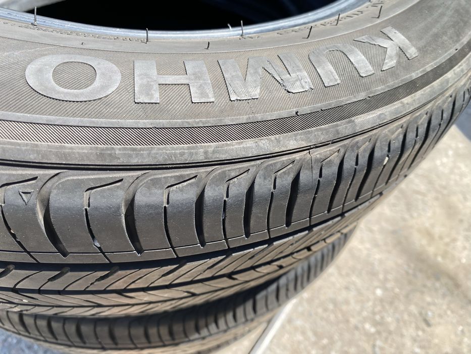 Шины 215/55/17 комплект бу кумхо