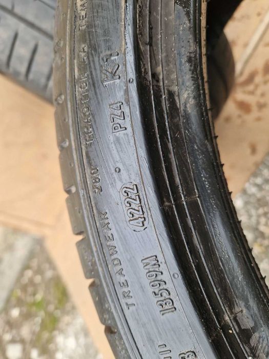 2 Pirelli R21 255/35 Летни гуми  DOT4222