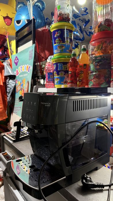 Продам кофе машину Delongi