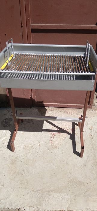 Grătar pt curte sau voiaj.