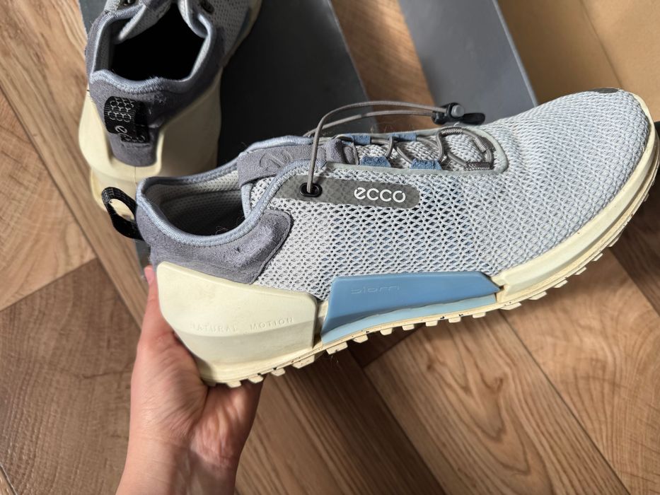 Кроссовки Ecco б/у в хорошем состоянии