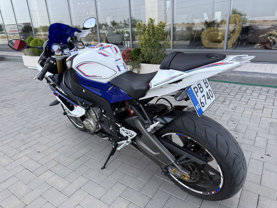 BMW S1000RR 200к.с AKRAPOVIC / R&G / 39000km