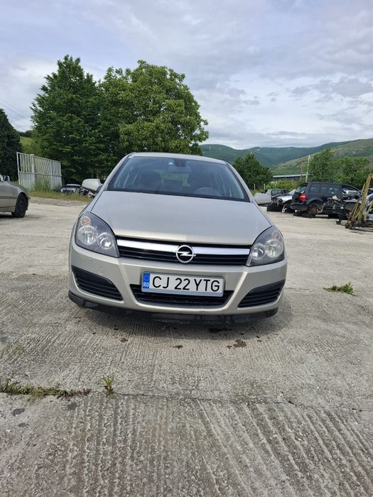 Vând Opel Astra H