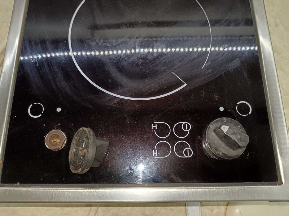 Продавам,
работещ, керамичен котлон
Model:
,,NEO DK 422,,